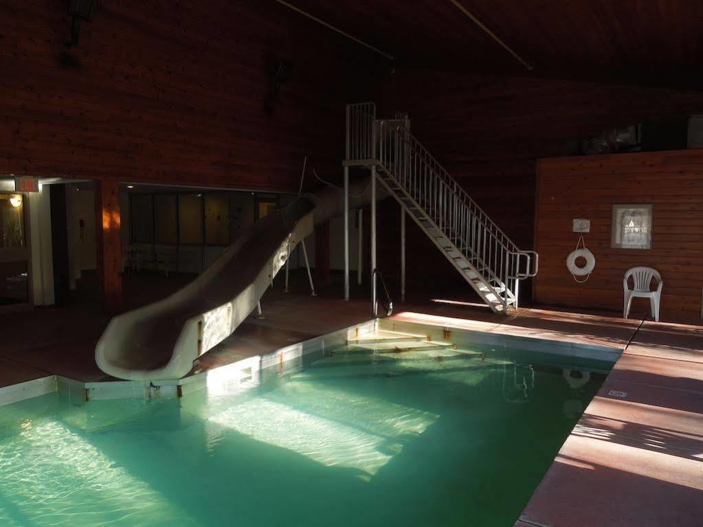 Baymont By Wyndham Essex Burlington Area Hotel Eksteriør billede