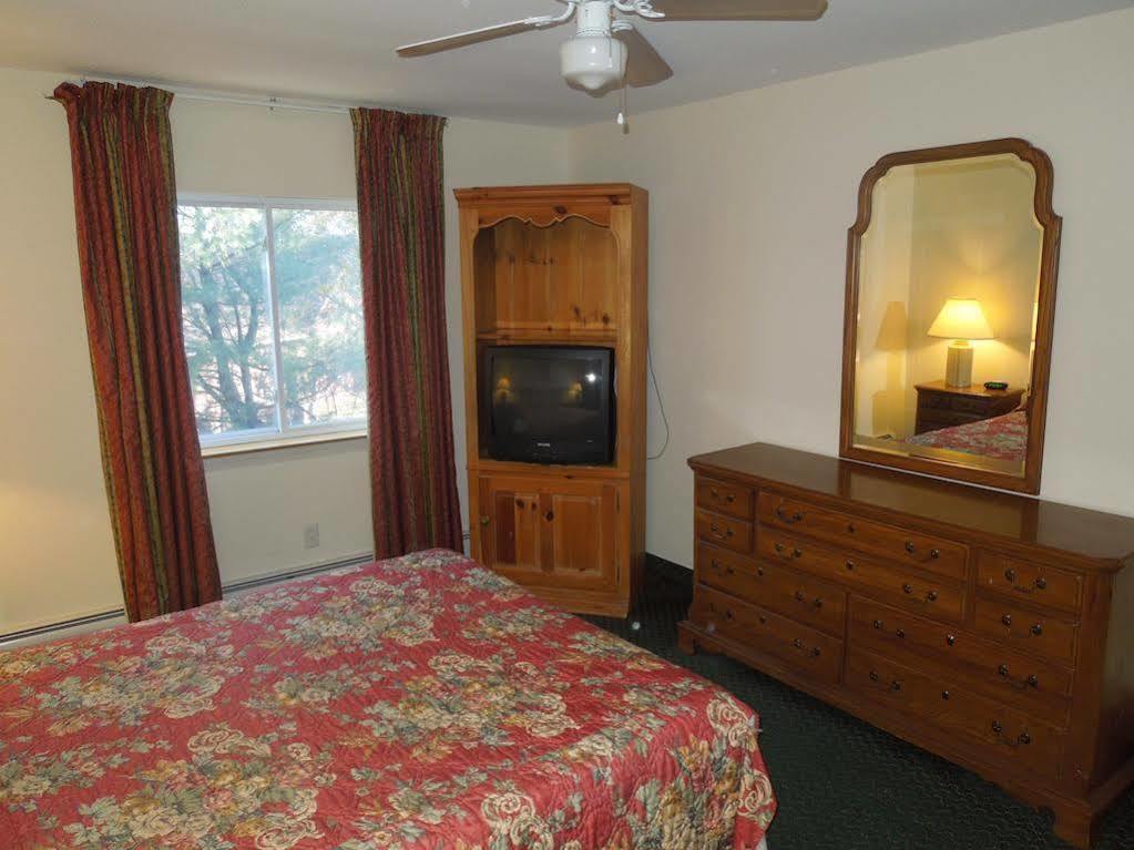 Baymont By Wyndham Essex Burlington Area Hotel Eksteriør billede