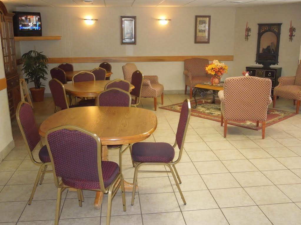 Baymont By Wyndham Essex Burlington Area Hotel Eksteriør billede