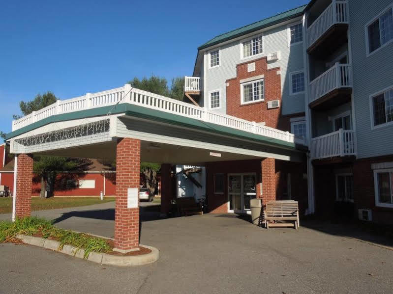 Baymont By Wyndham Essex Burlington Area Hotel Eksteriør billede