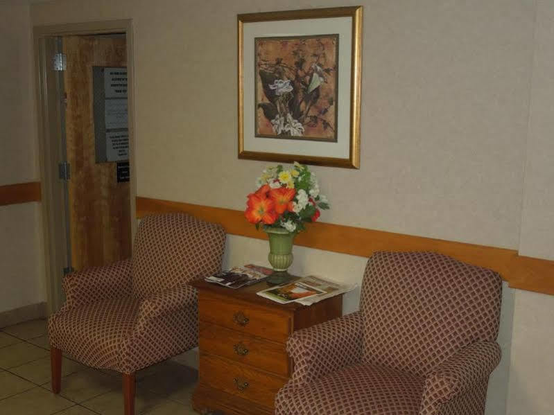 Baymont By Wyndham Essex Burlington Area Hotel Eksteriør billede