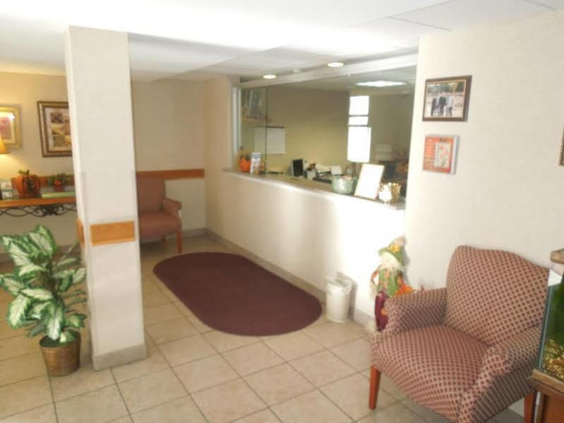 Baymont By Wyndham Essex Burlington Area Hotel Eksteriør billede