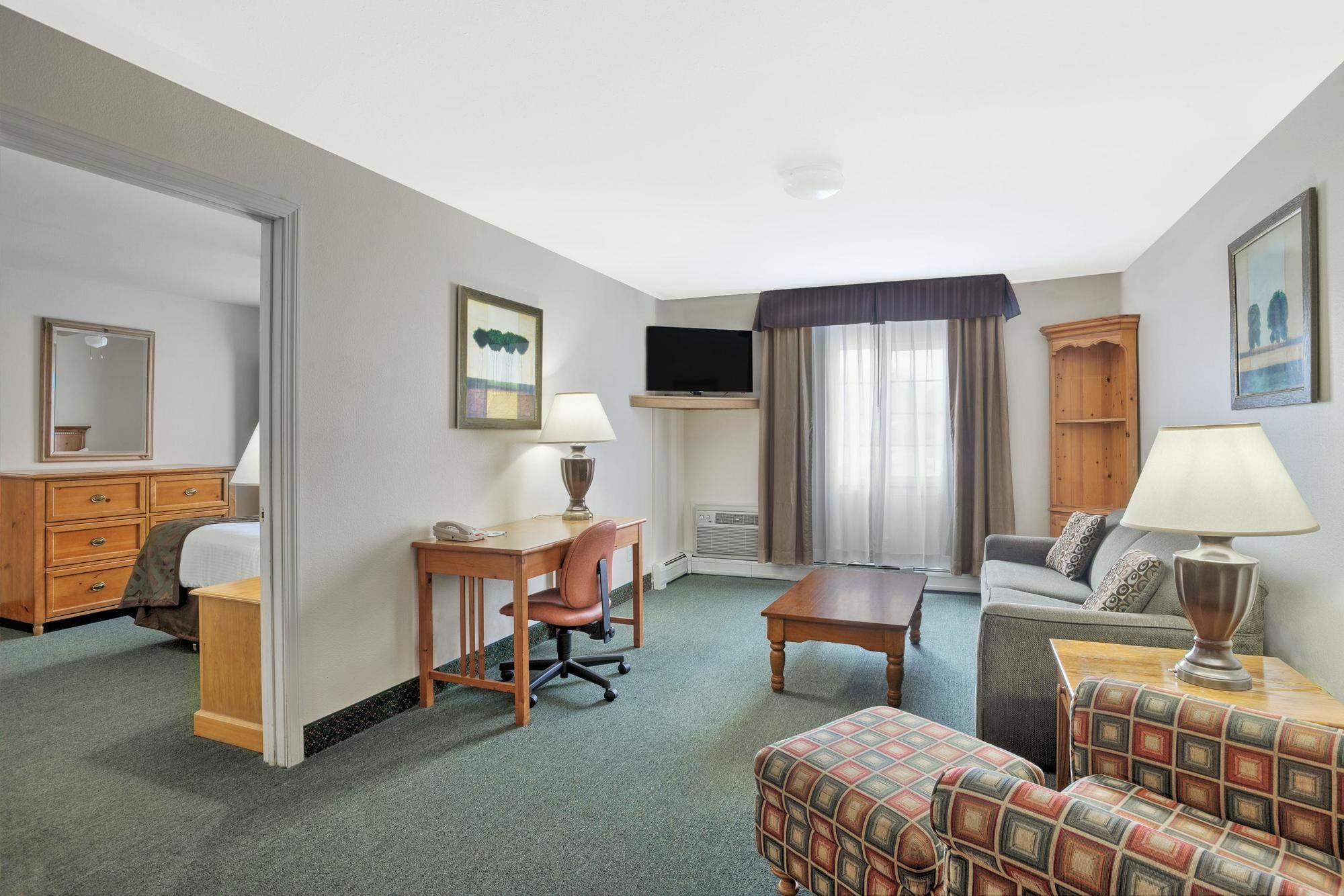 Baymont By Wyndham Essex Burlington Area Hotel Eksteriør billede