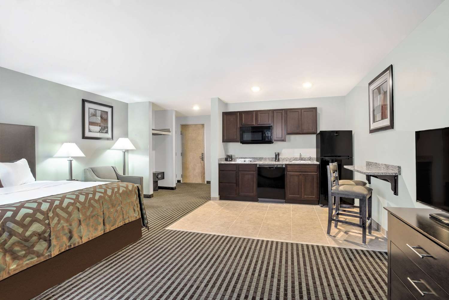 Baymont By Wyndham Essex Burlington Area Hotel Eksteriør billede